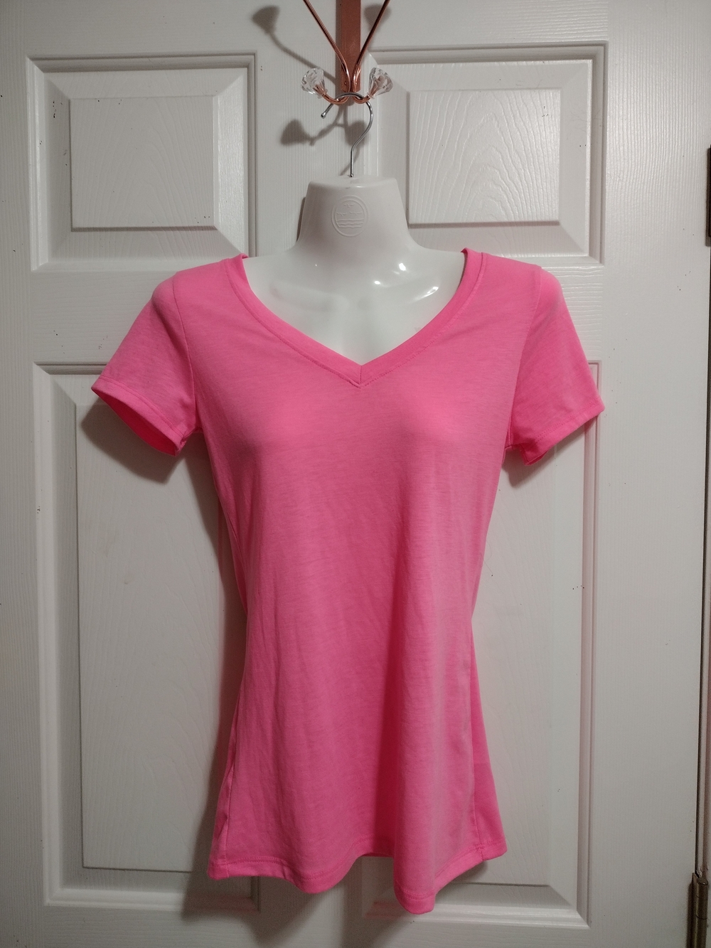 V-Neck Short Sleeve Hot Pink Top Small
